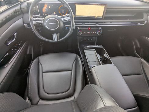 Certified 2025 Hyundai Tucson Limited image 28