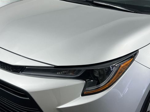 Used 2026 Toyota Corolla LE FWD image 11