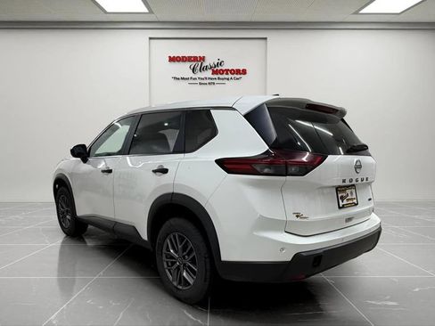 Used 2024 Nissan Rogue S AWD/4WD image 5