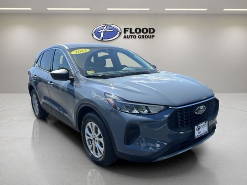 Used 2023 Ford Escape Active AWD/4WD image 1