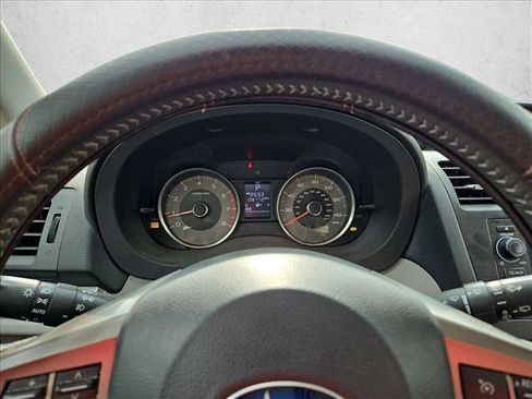 Used 2015 Subaru Forester 2.5i Limited image 10