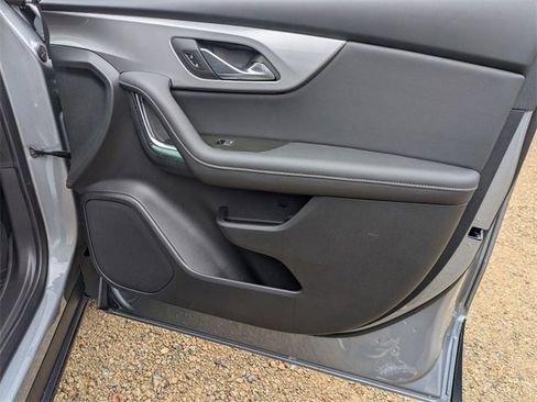 New 2026 Chevrolet Blazer LT image 32