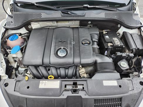 Used 2014 Volkswagen Beetle 2.5 image 16