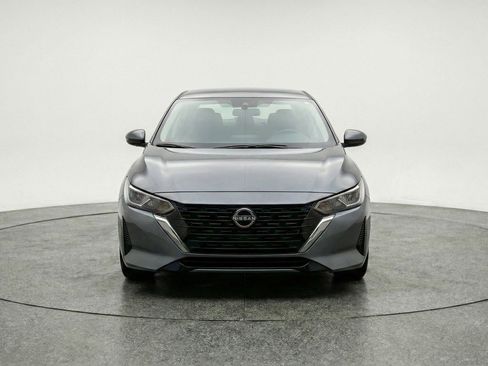 Used 2025 Nissan Sentra SV FWD image 2