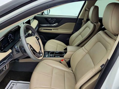 Used 2022 Lincoln Corsair AWD w/ Equipment Group 101A image 17