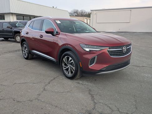 Used 2023 Buick Envision Essence image 3