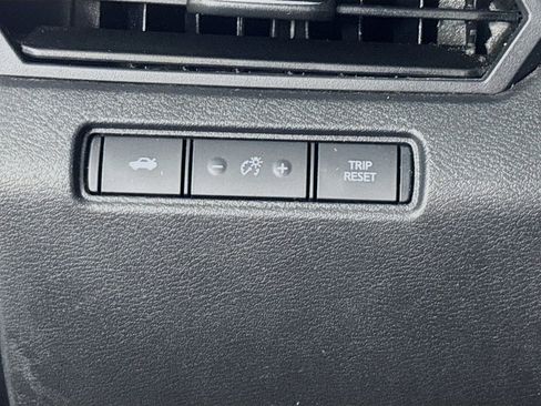 Used 2019 Nissan Altima 2.5 S FWD image 10