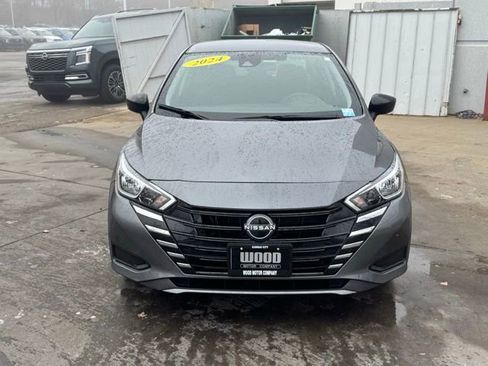 Used 2024 Nissan Versa S w/ S Plus Package image 2