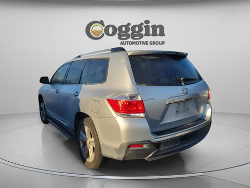 Used 2012 Toyota Highlander Limited image 3
