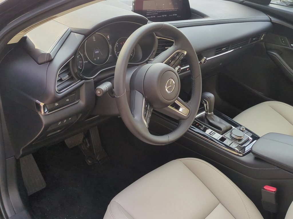 Certified 2025 MAZDA CX-30 AWD 2.5 S w/ Preferred Package image 13