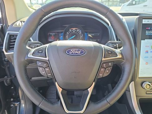 Certified 2024 Ford Edge SEL w/ Convenience Package image 17