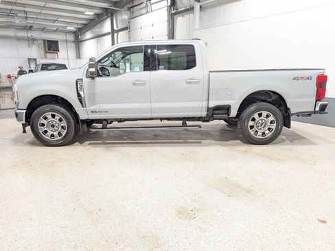 Used 2025 Ford F350 Lariat w/ Lariat Ultimate Package image 6