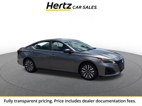 Used 2026 Nissan Altima 2.5 SV FWD image 1