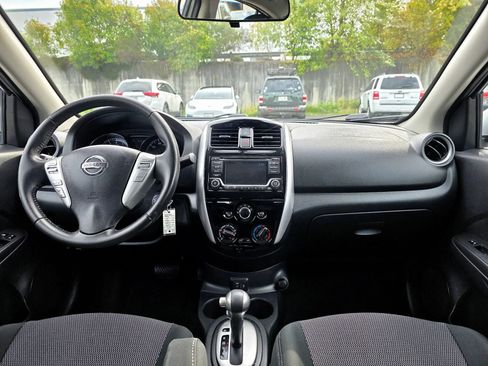 Used 2018 Nissan Versa SV w/ SV Special Edition Package FWD image 19