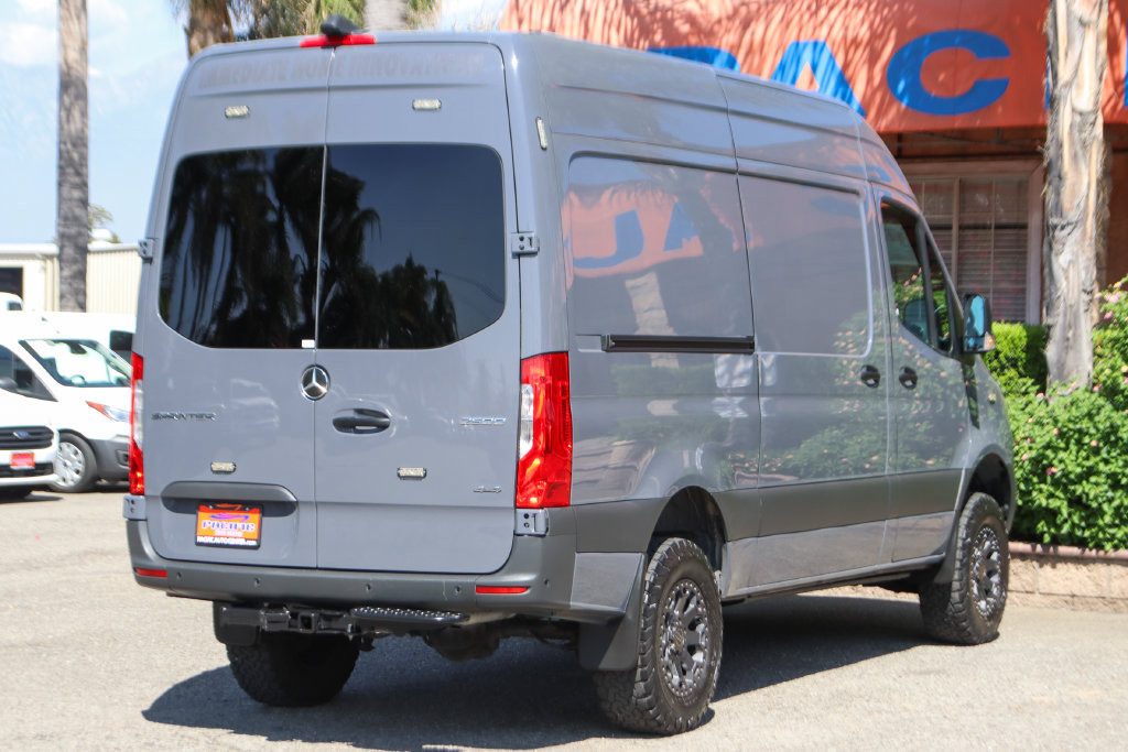 Used 2022 Mercedes-Benz Sprinter 2500 image 10