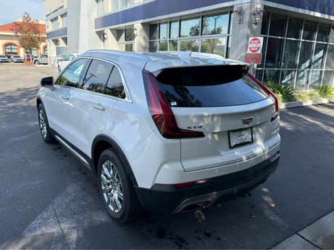 Used 2019 Cadillac XT4 Premium Luxury w/ Enhanced Visibility Package image 6