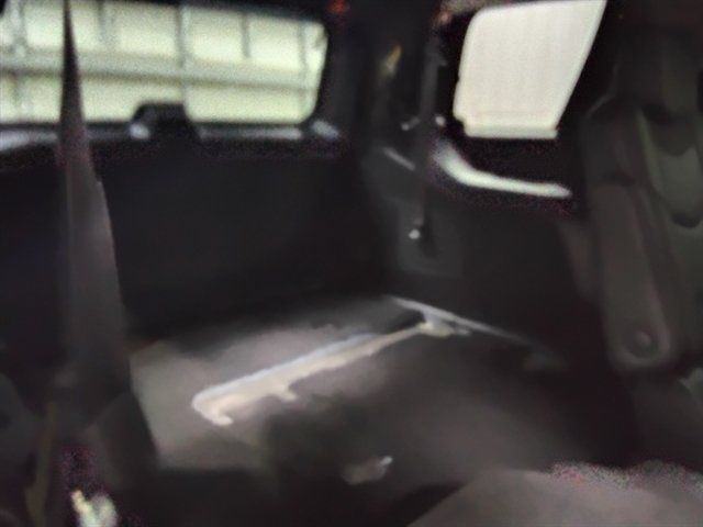 Used 2019 Cadillac Escalade Luxury AWD/4WD image 16