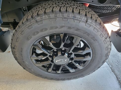 New 2026 Chevrolet Silverado 2500 Custom w/ Custom Value Package image 40