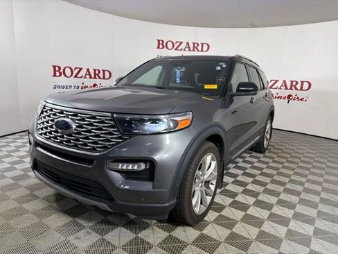 Used 2022 Ford Explorer Platinum w/ Equipment Group 601A RWD image 4