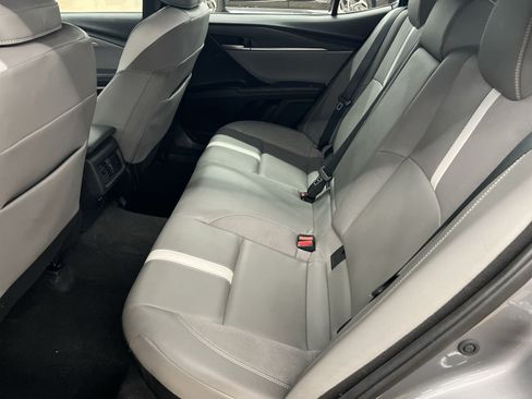 Used 2025 Toyota Camry SE w/ Convenience Package FWD image 22