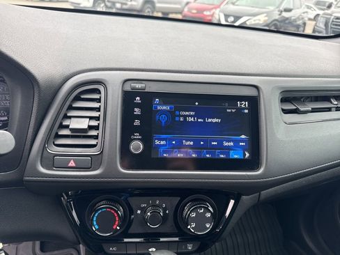 Used 2021 Honda HR-V Sport image 22
