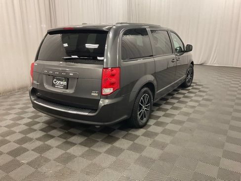 Used 2018 Dodge Grand Caravan GT FWD image 11