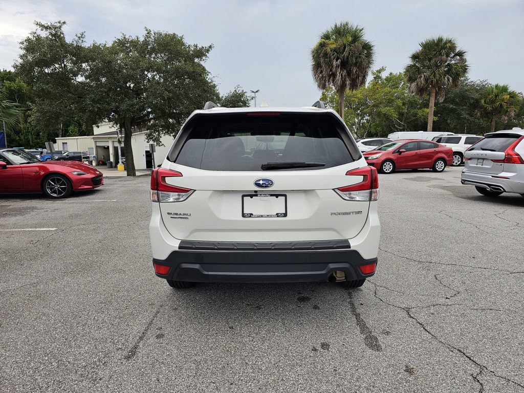 Certified 2021 Subaru Forester Premium w/ Popular Package #1 AWD/4WD image 4