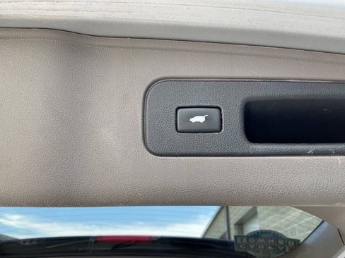 Used 2014 Honda Odyssey Touring Elite image 46