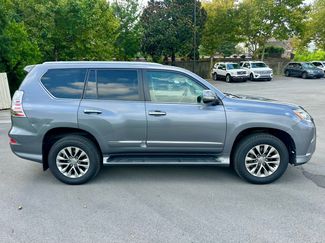 Used 2017 Lexus GX 460 Luxury w/ Preferred Accessory Package AWD/4WD video 4