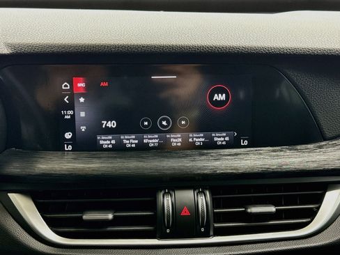 Used 2021 Alfa Romeo Stelvio Sprint w/ Nero Edizione RWD image 19