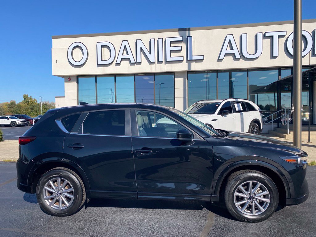 Certified 2025 MAZDA CX-5 AWD 2.5 S w/ Preferred Package image 2