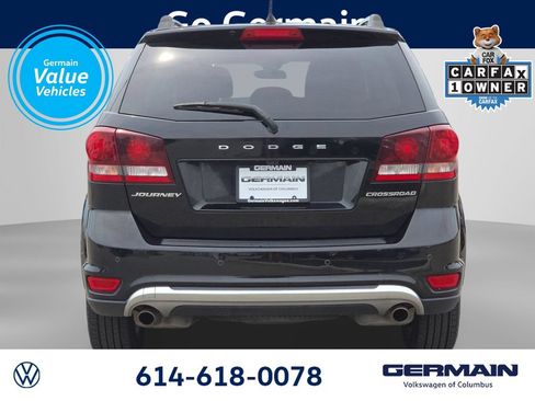 Used 2018 Dodge Journey Crossroad w/ Nav & Sun Group FWD image 9
