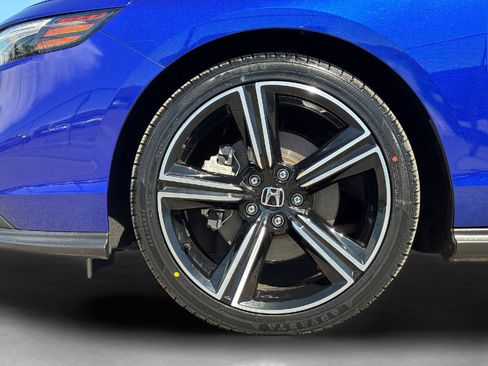 Certified 2025 Honda Accord Sport image 11