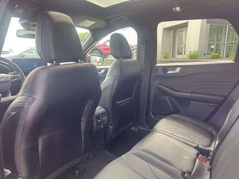 Certified 2025 Ford Escape ST-Line Elite w/ Premium Technology Package AWD/4WD image 14