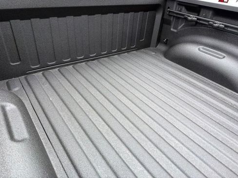 New 2026 RAM 1500 Express AWD/4WD image 7