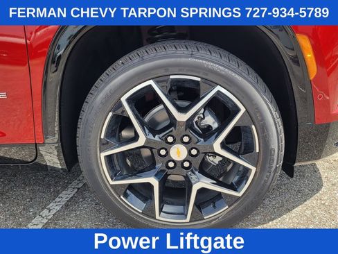 New 2025 Chevrolet Traverse High Country w/ LPO, Floor Liner Package image 12