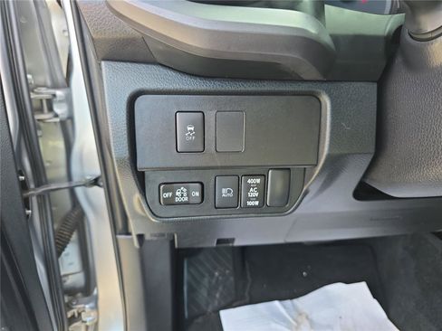 Used 2021 Toyota Tacoma TRD Sport image 19