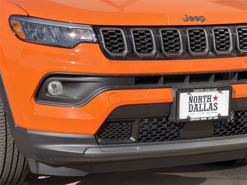 New 2026 Jeep Compass Latitude image 7