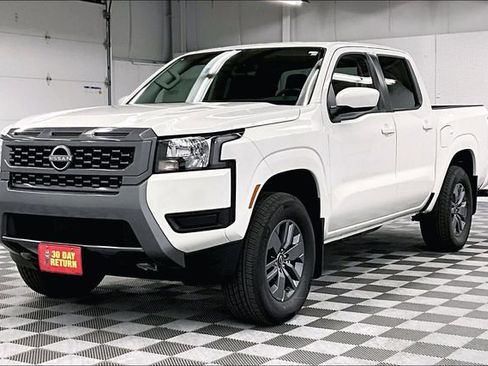 New 2025 Nissan Frontier SV image 3