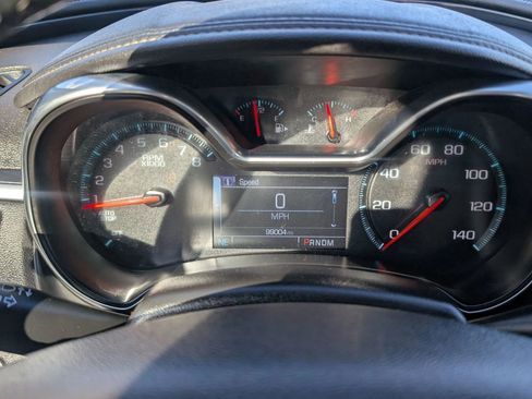 Used 2019 Chevrolet Impala LT FWD image 24