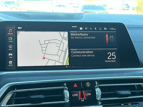 Used 2022 BMW X5 xDrive40i w/ Premium Package image 31