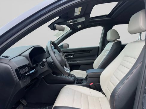 Used 2024 Honda CR-V Sport Touring image 16