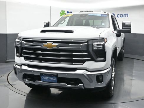 Certified 2024 Chevrolet Silverado 2500 LTZ w/ LTZ Convenience Package image 5
