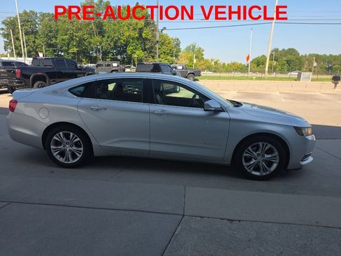 Used 2014 Chevrolet Impala LT w/ Convenience Package FWD image 4