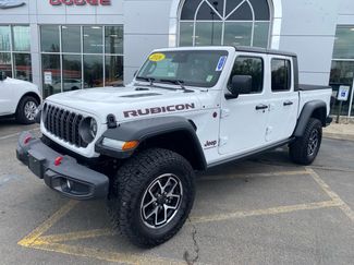 Used 2026 Jeep Gladiator Rubicon w/ Dual Top Group AWD/4WD video 1