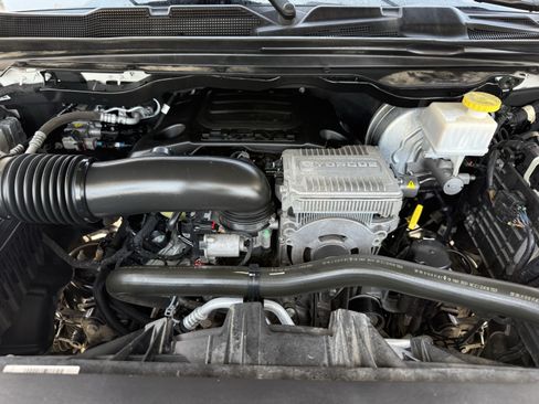 Used 2024 RAM 1500 Limited AWD/4WD image 33