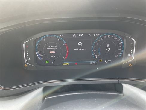 Used 2023 Volkswagen Taos SEL image 17