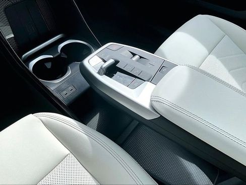 New 2026 BMW X2 xDrive28i w/ Technology Package image 8