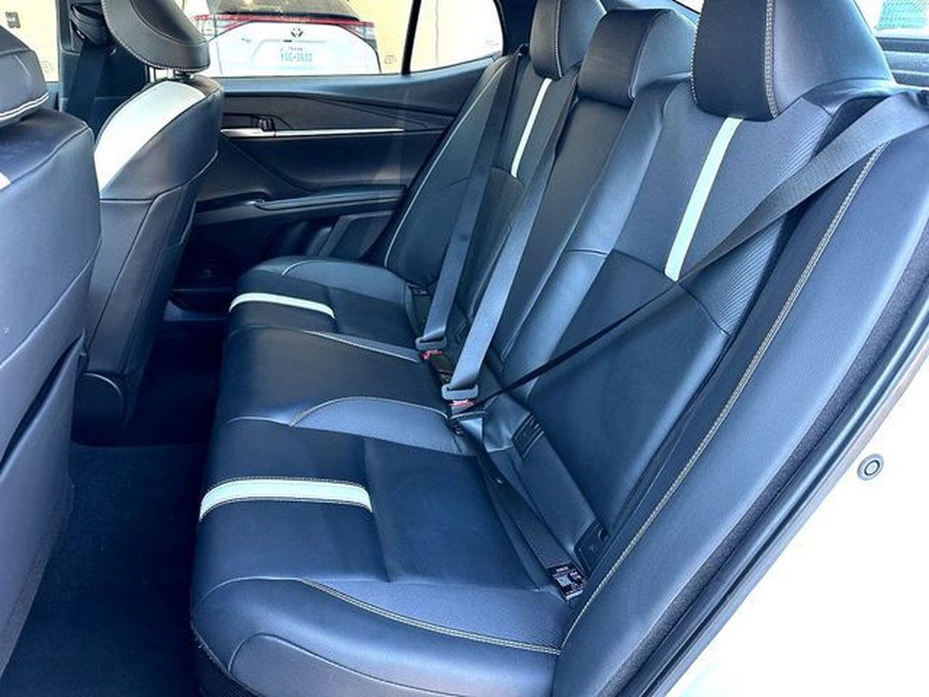 Used 2025 Toyota Camry SE FWD image 18