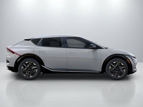 New 2025 Kia EV6 Wind image 7